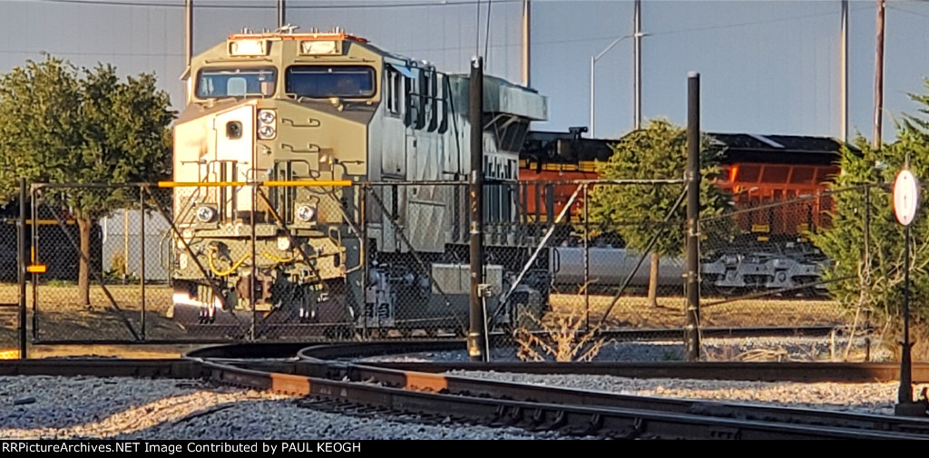 Zoomed in Shot of BNSF 3283, BNSF 3667 and BNSF 3668 as The Setting Sun Highlights There Paint Schemes